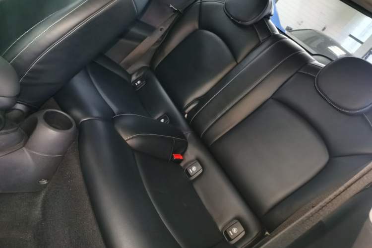 Used  MINI 2014 1.2T ONE
