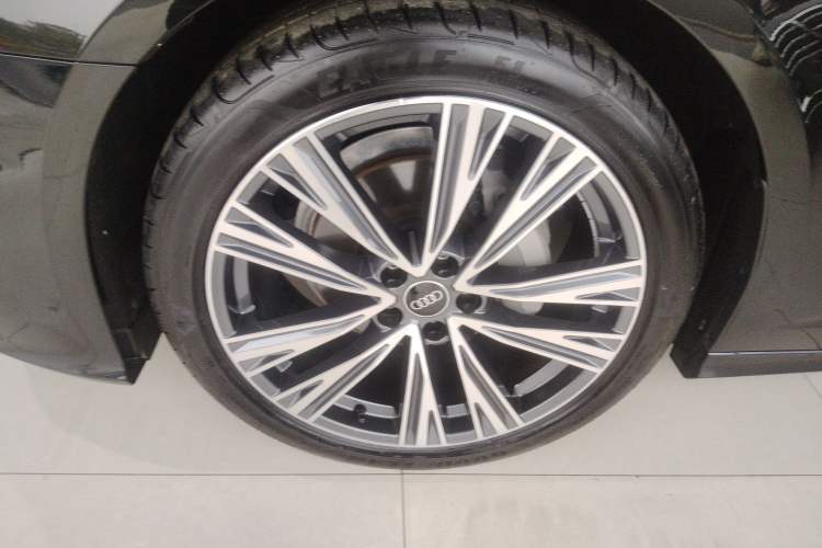 Used Audi A6L 2024 40 TFSI Luxury Dynamic Edition
