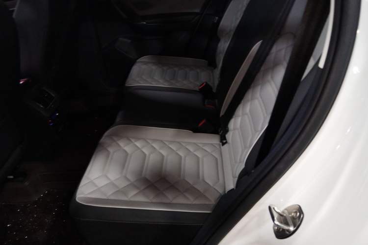 Used Volkswagen Tayron 2023 330TSI Two-Wheel-Drive Luxury Plus Advanced Version
