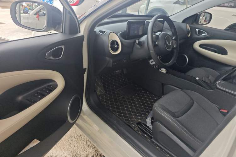 Used Wuling Bingo 2024 203km Light Edition
