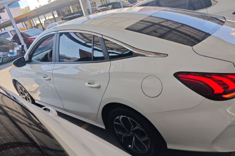 Used MG 5 2023 180 DVVT CVT Luxury Edition
