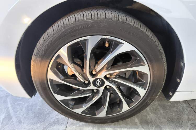 Used Hyundai Elantra 2019 1.5L CVT ZhiXuan – Elite Version