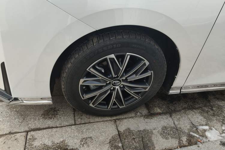 Used GAC Trumpchi M8 2024 Master Series 400T Prestige Edition
