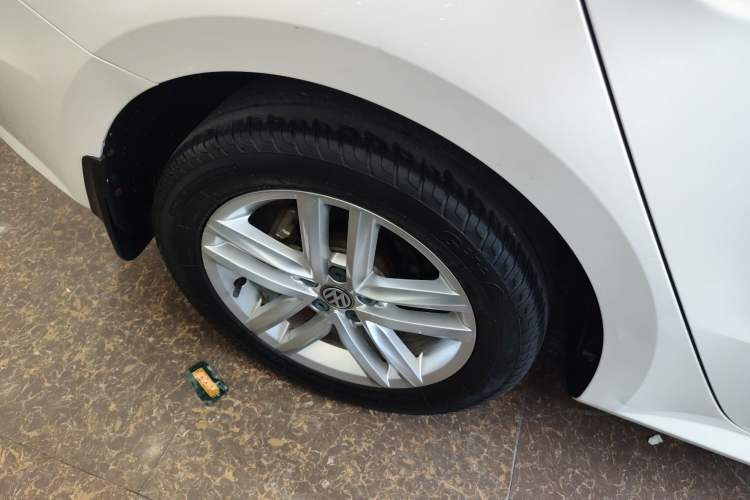 Used Volkswagen Gran Lavida 2015 230TSI DSG Comfort Edition
