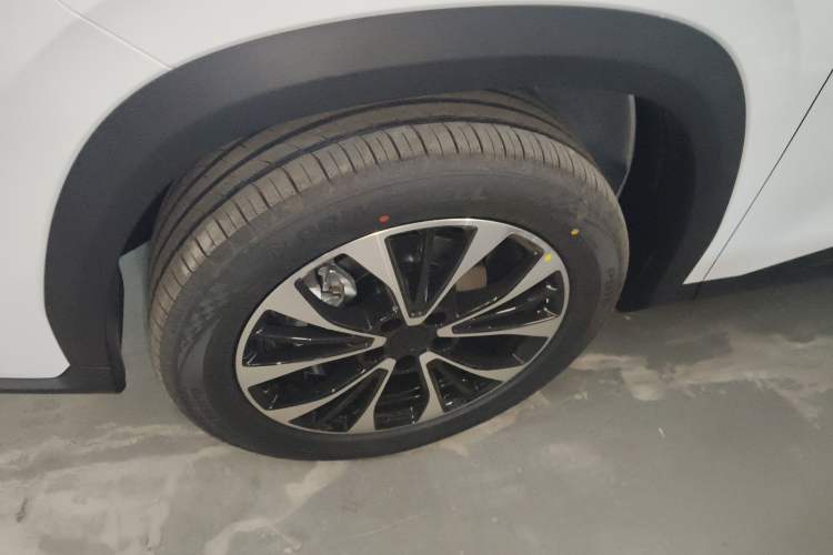 Used Geely Auto Emgrand X7 Sport 2026 Model 1.5TD Aspirational