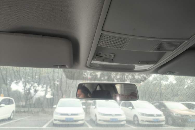 Used Skoda Octavia 2019 1.5L Automatic SmartDrive Comfort Edition China VI Standard