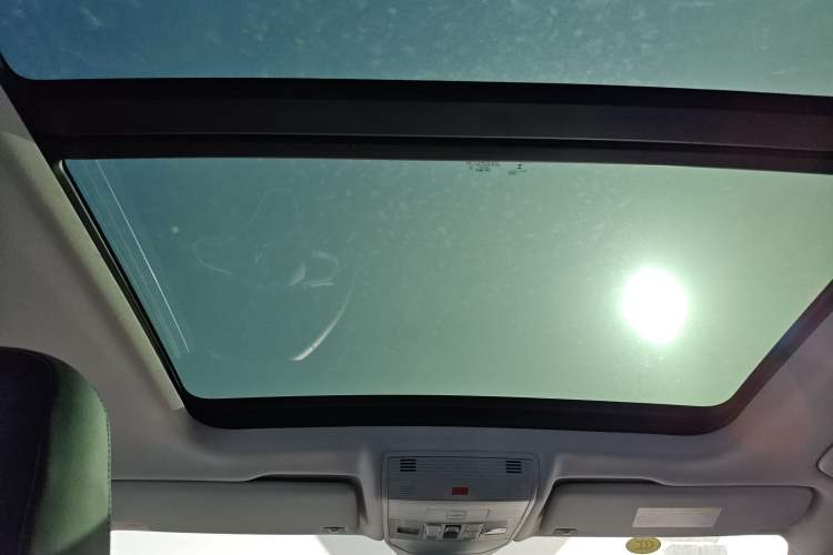 Used Volkswagen Tharu 2025 NewRui 300TSI Prestige Edition
