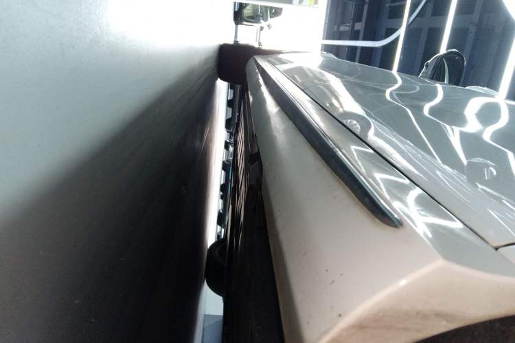 Used Mercedes-Benz E-Class 2019 E 300 L Sporty and Stylish Model
