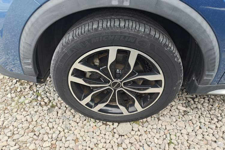 Used Roewe RX5 2018 20T Two-Wheel Drive Automatic Internet Smart Edition