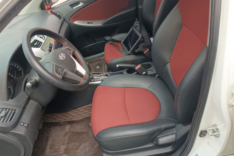 Used Hyundai Verna Ray 2014 1.4L Automatic GLX