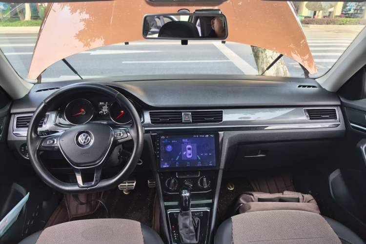 Used Volkswagen C-TREK 2018 1.5L Automatic Comfort Model
