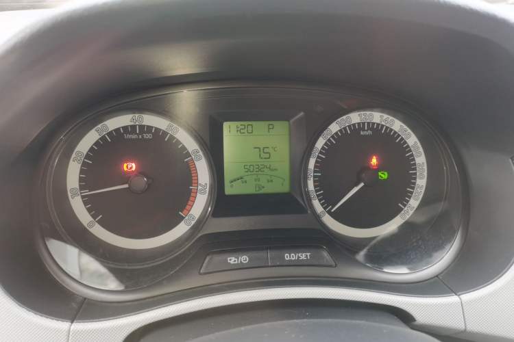 Used Skoda Fabia 2017 1.4L Automatic Car Enjoy Edition