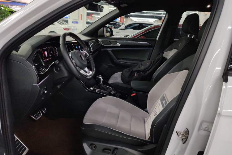 Used Volkswagen Tayron 2021 380TSI All-Wheel Drive R-Line Connected Version
