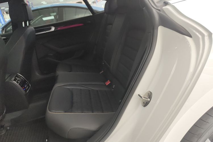 Used Volkswagen FAW-Volkswagen CC 2024 380TSI Striking Edition
