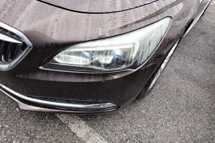 Used Buick LaCrosse 2018 28T Elite Edition
