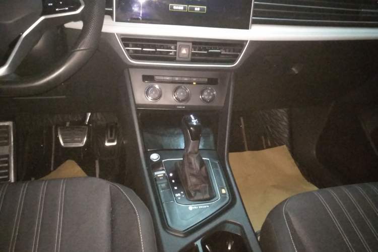 Used Volkswagen Tiguan L 2023 330TSI Automatic Two-Wheel Drive Comfort Edition