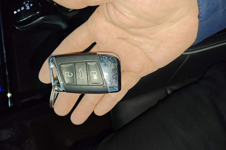 Used Volkswagen Passat 2022 330TSI Elite Edition Custom Version
