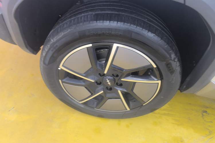 Used  Titanium 3 2025 501KM All-Wheel Drive Intelligent Driving Ultra Version
