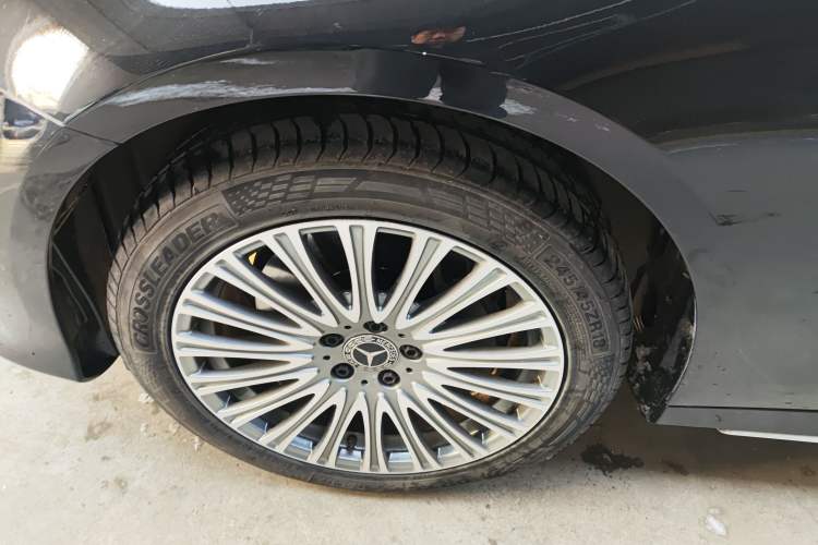 Used Mercedes-Benz E-Class 2020 Restyled E 300 L Sporty and Stylish Edition
