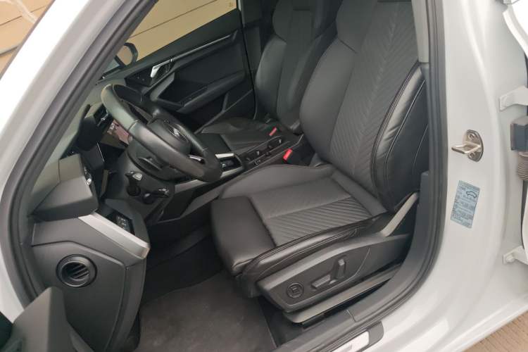 Used Audi A3 2021 A3L Limousine 35 TFSI Fashionable and Elegant Model
