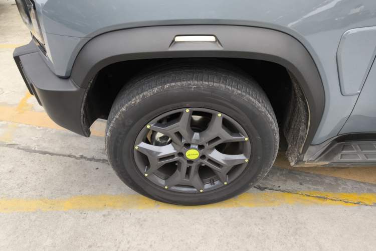 Used Jetour Traveler 2023 2.0T All-Wheel-Drive CrossPRO
