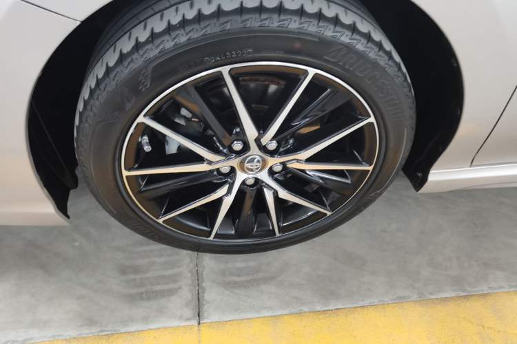 Used Toyota Camry 2021 2.0S FENGSHANG Edition
