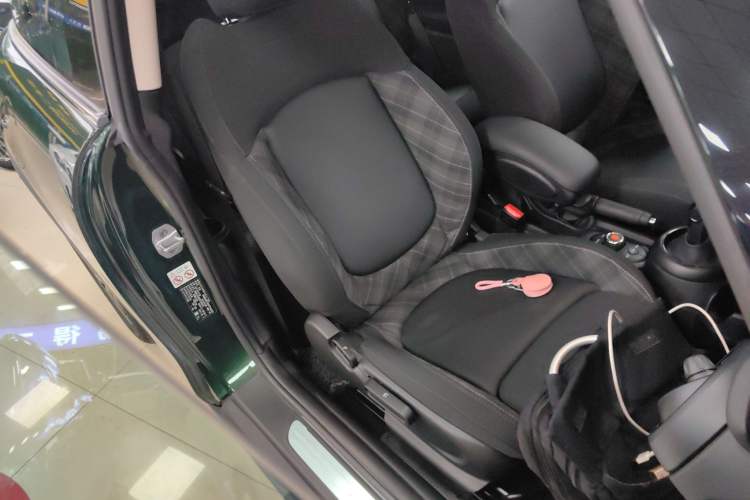 Used  MINI 2018 1.5T COOPER Classic Edition
