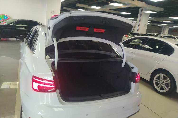 Used Audi A3 2020 Limousine 35 TFSI Fashion Edition China VI Emission Standard
