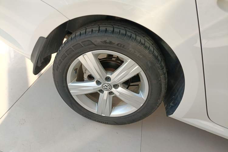 Used Volkswagen Lavida 2017 1.6L Manual Fashion Edition
