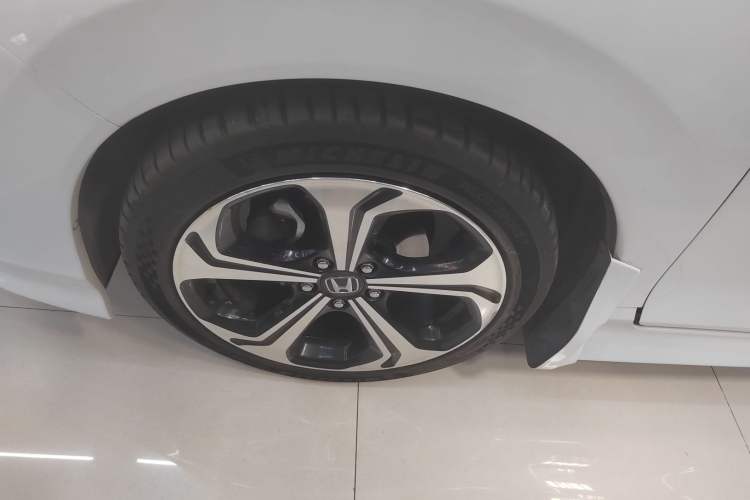 Used Honda Jade 2020 210TURBO CVT Luxury Edition
