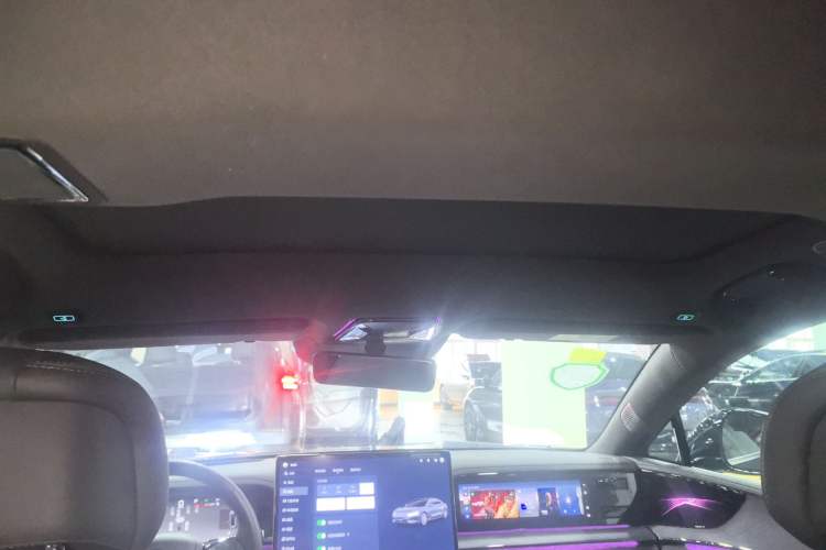 Used Denza Z9 2024 1100 km Four-Wheel Drive Max Version