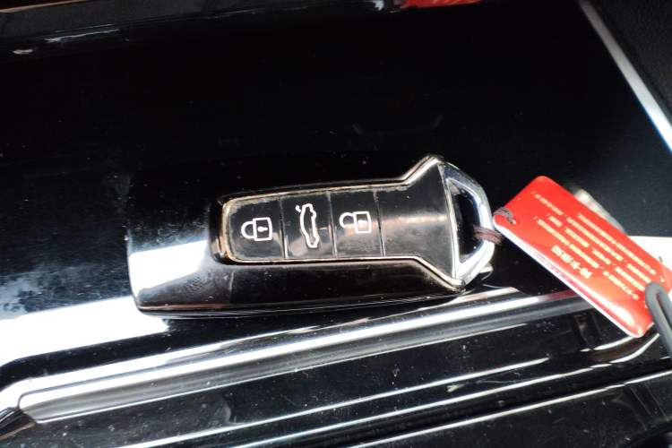 Used Volkswagen Touareg 2019 2.0 TSI Ruiyi Edition China V Standard
