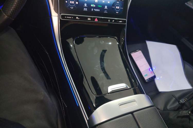 Used Mercedes-Benz C-Class 2024 Facelift C 260 L Night Edition Sport Version
