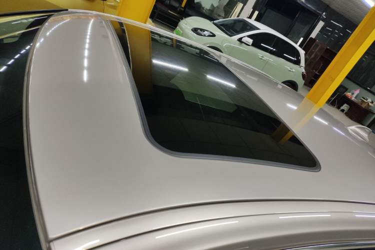 Used BMW 3 Series 2014 320Li Luxury Design Package
