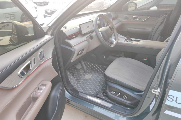 Used Chery Fengyun T8 2025 1.5T 130km Deluxe Version 5 Seats