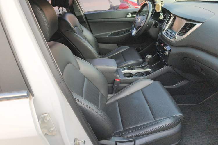 Used Hyundai Tucson 2015 1.6T Dual-Clutch Two-Wheel-Drive Smart Model