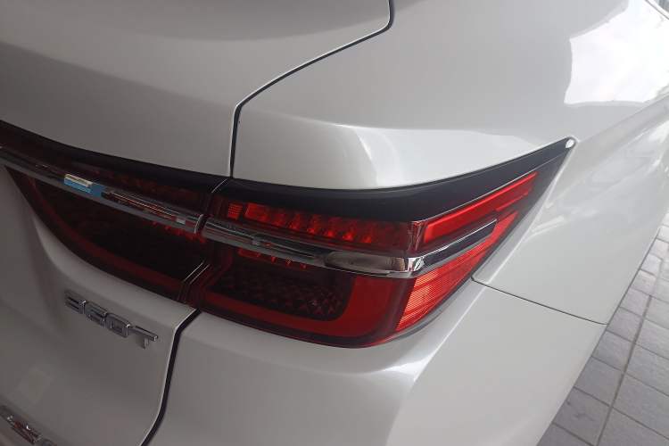 Used Changan CS85 COUPE 2019 2.0T Automatic Version China V Standard
