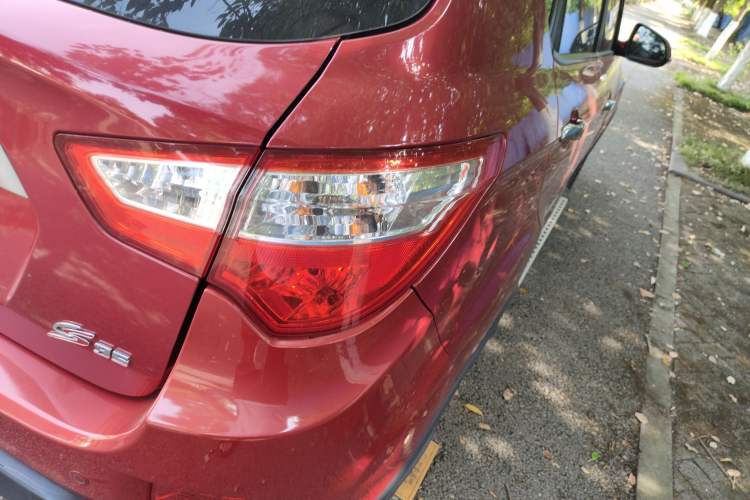 Used Changan CS35 2014 1.6L Automatic Luxury Model China IV Standard
