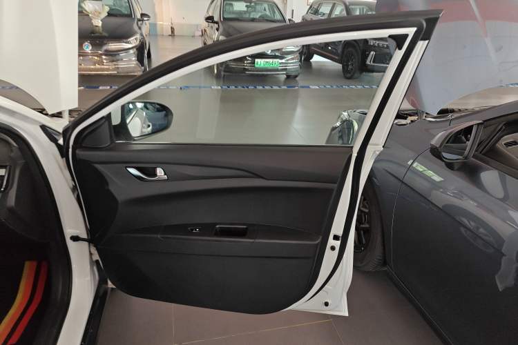 Used Changan Eado New Energy 2022 EV460 Smart Ride-Hailing Edition – Lithium Iron Phosphate
