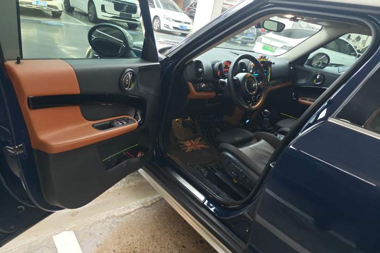 Used  Countryman 2018 1.5T COOPER Artist
