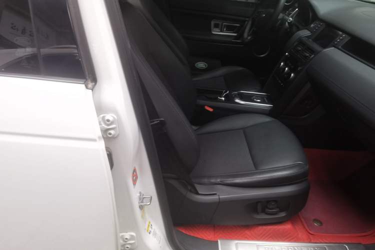 Used Land Rover Discovery Sport 2019 240 PS PURE Edition China VI Standard