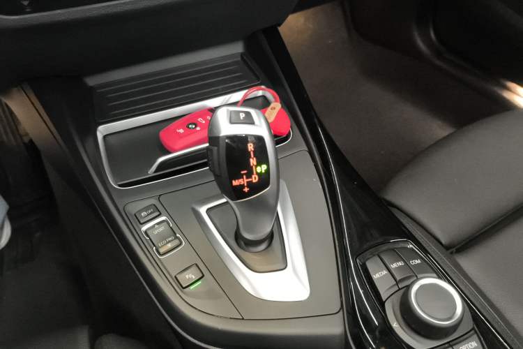 Used BMW 2 Series 2019 225i Convertible Coupe Sports Design Package
