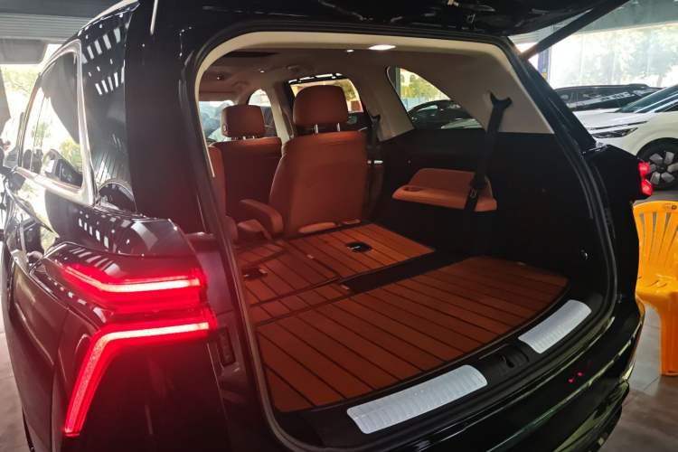 Used Wey Lanshan 2025 Four-Wheel Drive Max