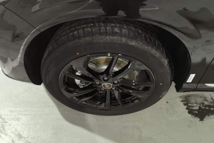 Used Hongqi HS3 PHEV 2025 Model 125km Jingwei PLUS 2 Millionth Anniversary Edition