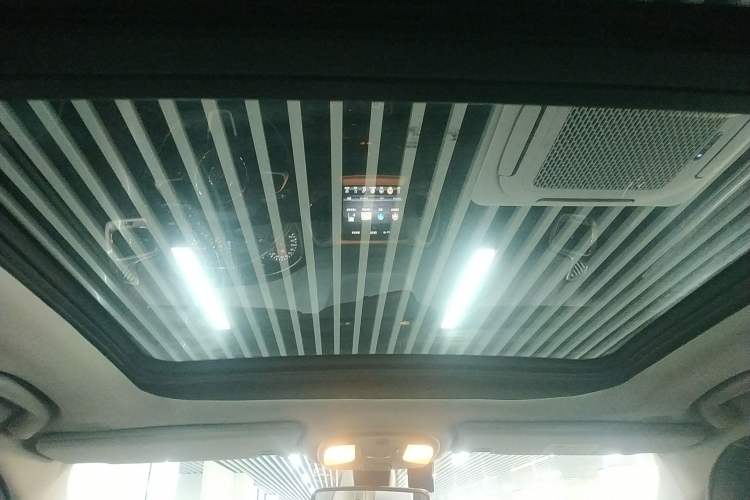 Used  Compass 2017 200T Automatic Family Edition
