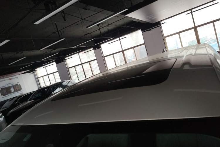 Used Denza D9 2022 DM-i 970 Four-Wheel Drive Flagship Model
