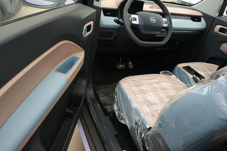 Used Chery QQ Ice Cream 2025 155km Sundae Edition
