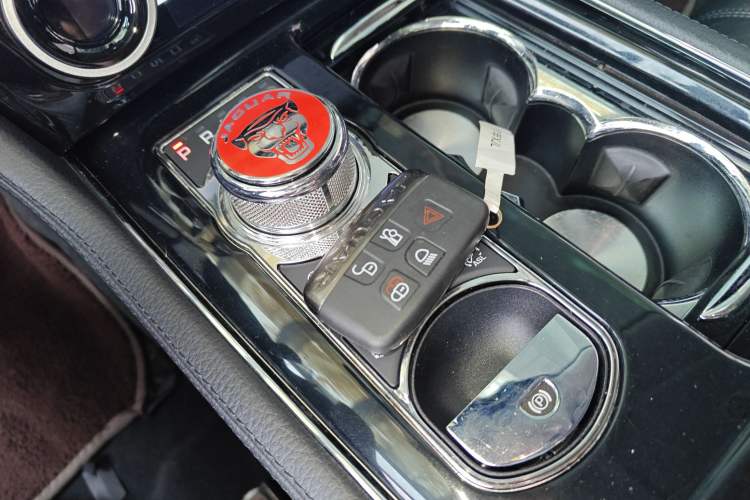 Used Jaguar XJ 2016 XJL 3.0 SC Two-Wheel-Drive Elegant Business Edition
