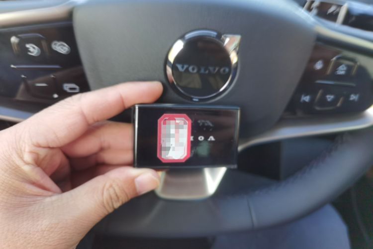 Used Volvo EX30 2025 Rear-Drive Long-Range Plus Model