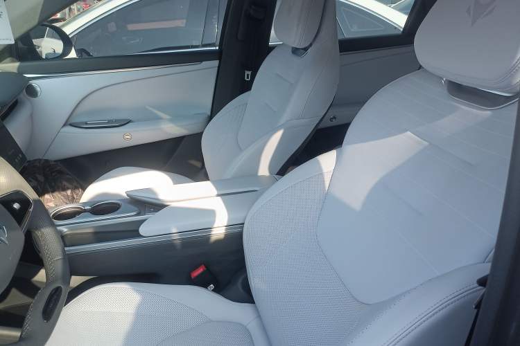 Used ARCFOX Alpha T5 2024 520 PRO